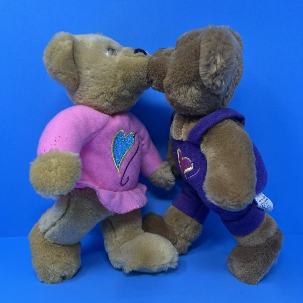 Hallmark Love Kiss Bears Plush Set 9" Magnetic Nose Stuffed Teddy Couple Gift